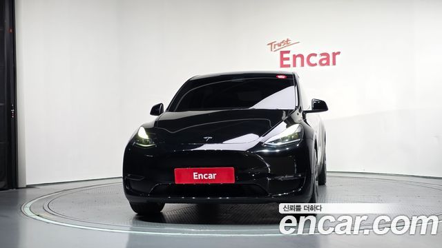 Tesla Model Y Long Range AWD 2024 — фото 3