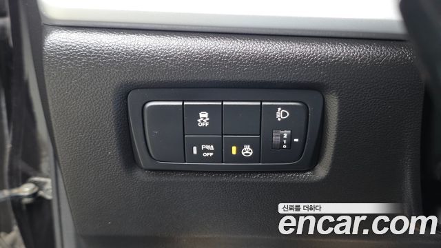 KG Mobility (SsangYong) Style Korando C 2.2 RX 2WD DLX 2018 — фото 12