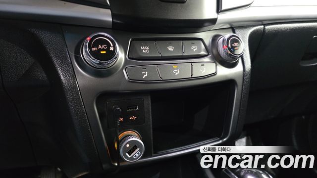 KG Mobility (SsangYong) Style Korando C 2.2 RX 2WD DLX 2018 — фото 17