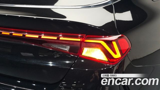 Kia K5 (III) 2.0 Noblesse 2022 — фото 23