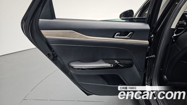 Kia K5 (III) 2.0 Noblesse 2022 — фото 25