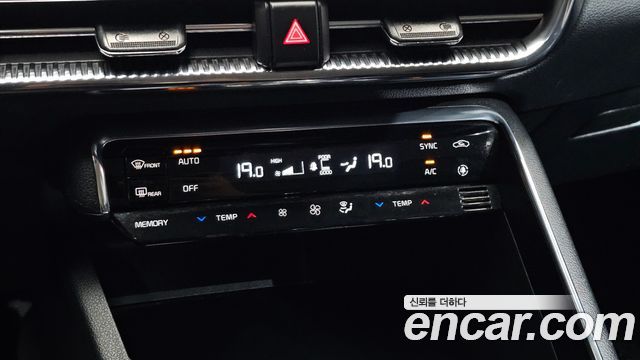 Kia K5 (III) 2.0 Noblesse 2022 — фото 27