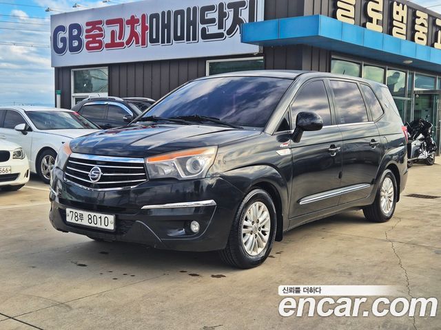 KG Mobility (SsangYong) Korando Turismo 4WD TX 11-seater