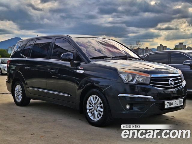 KG Mobility (SsangYong) Korando Turismo 4WD TX 11-seater 2016 — фото 4