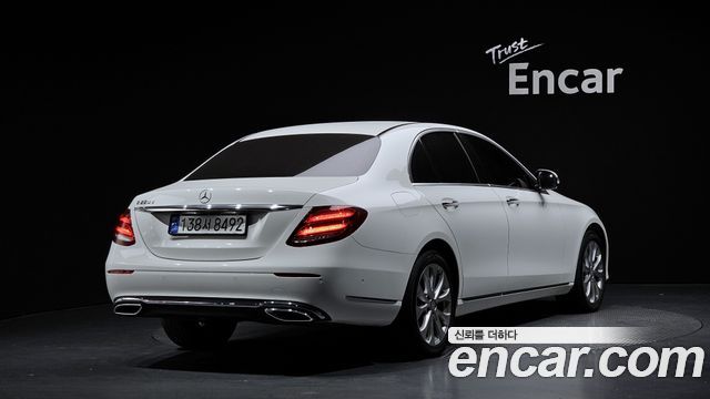 Mercedes-Benz E-Class (W213) E220d Exclusive 2017 — фото 2