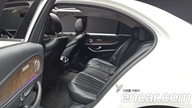 Mercedes-Benz E-Class (W213) E220d Exclusive 2017 — фото 12