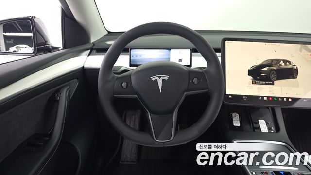 Tesla Model Y Long Range AWD 2024 — фото 12