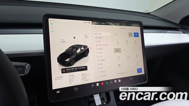Tesla Model Y Long Range AWD 2024 — фото 30