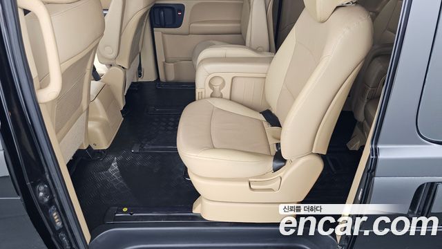 Hyundai Grand Starex Wagon 11-Seater Modern 2020 — фото 12