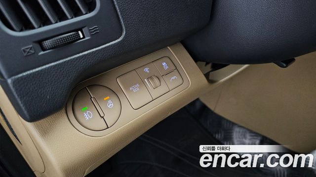 Hyundai Grand Starex Wagon 11-Seater Modern 2020 — фото 28