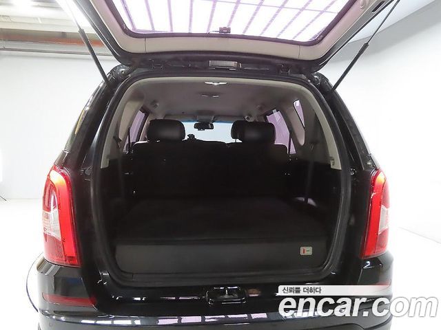 KG Mobility (SsangYong) Rexton W 2.2 4WD RX7 Luxury 2017 — фото 15