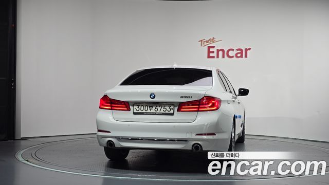 BMW 5 Series (G30) 530i Luxury Plus 2019 — фото 4