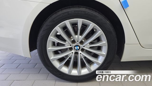 BMW 5 Series (G30) 530i Luxury Plus 2019 — фото 5