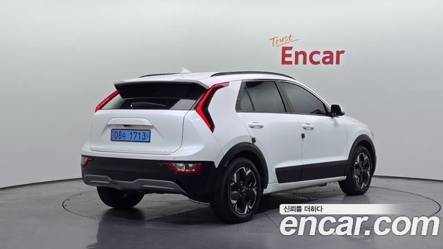 Kia Niro EV Air 2023 — фото 2