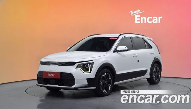 Kia Niro EV Air 2023 — фото 1