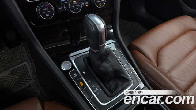 Volkswagen Golf (VII) 2.0 TDI Premium 2014 — фото 9