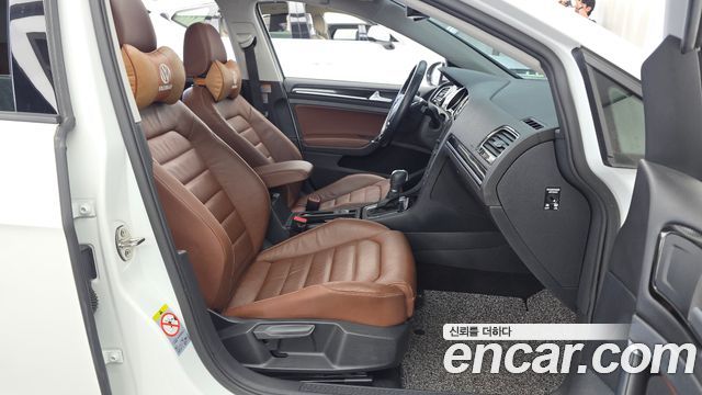 Volkswagen Golf (VII) 2.0 TDI Premium 2014 — фото 11