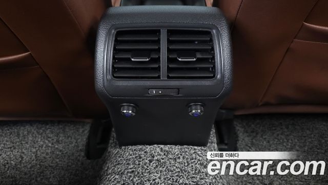 Volkswagen Golf (VII) 2.0 TDI Premium 2014 — фото 19