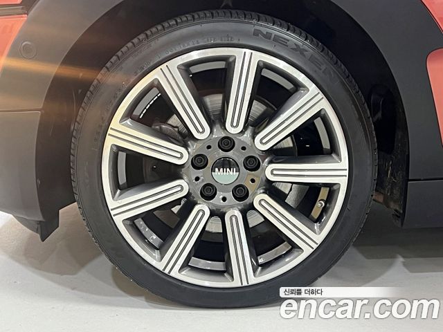 MINI Cooper S Clubman Multitione Edition 2nd 2023 — фото 5