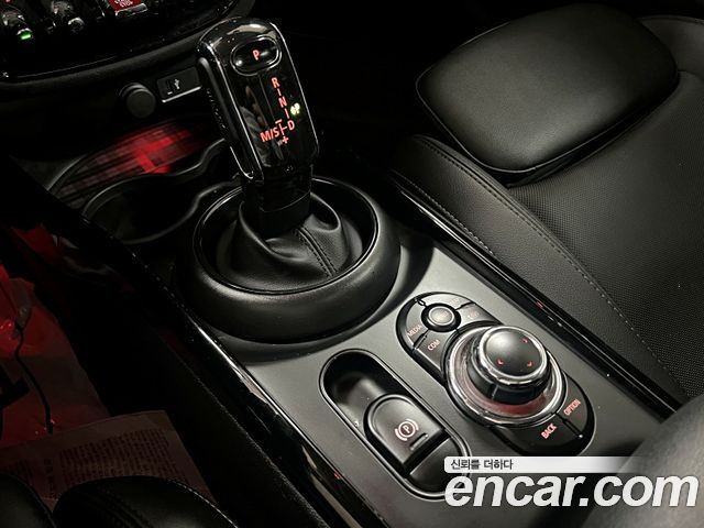 MINI Cooper S Clubman Multitione Edition 2nd 2023 — фото 9