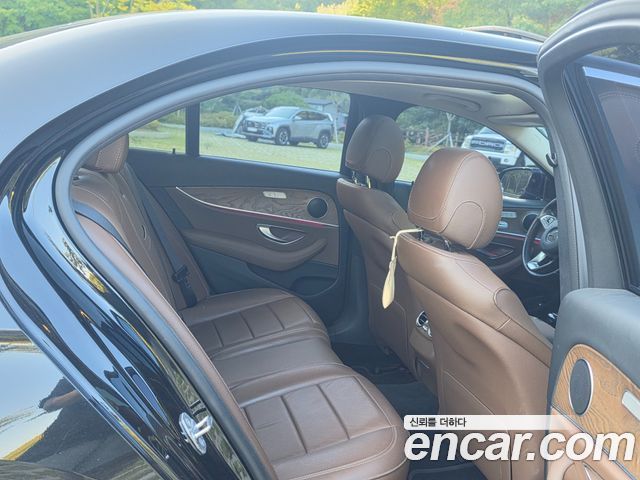 Mercedes-Benz E-Class (W213) E300 4MATIC Exclusive Standard 2018 — фото 20