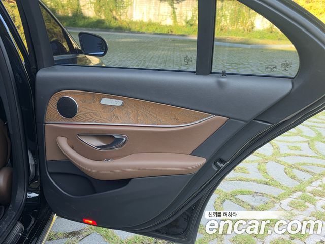 Mercedes-Benz E-Class (W213) E300 4MATIC Exclusive Standard 2018 — фото 21