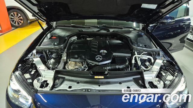 Mercedes-Benz E-Class (W213) E220d 4MATIC AMG Line 2021 — фото 6