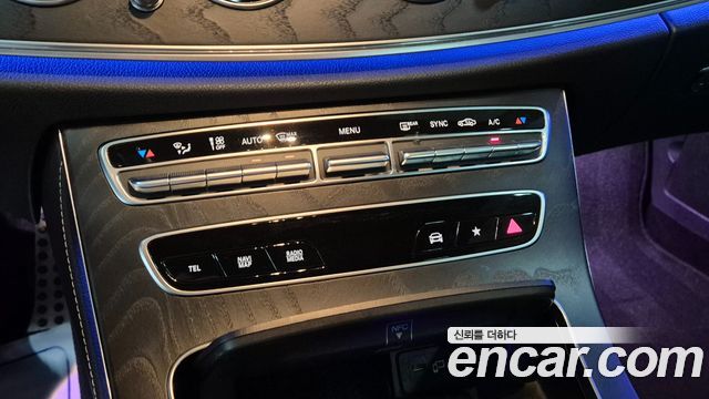 Mercedes-Benz E-Class (W213) E220d 4MATIC AMG Line 2021 — фото 20