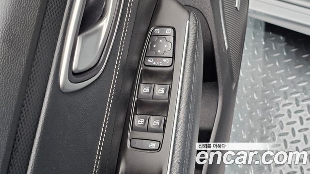 Renault Korea SM6 1.8 TCe LE 2021 — фото 17