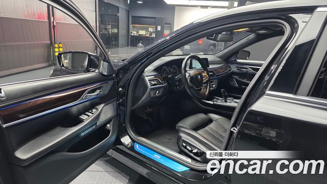 BMW 7 Series (G11) 750Li xDrive Prestige 2016 — фото 10