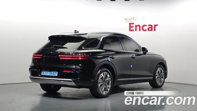 Genesis Electrified (GV70) e-AWD 2022 — фото 2