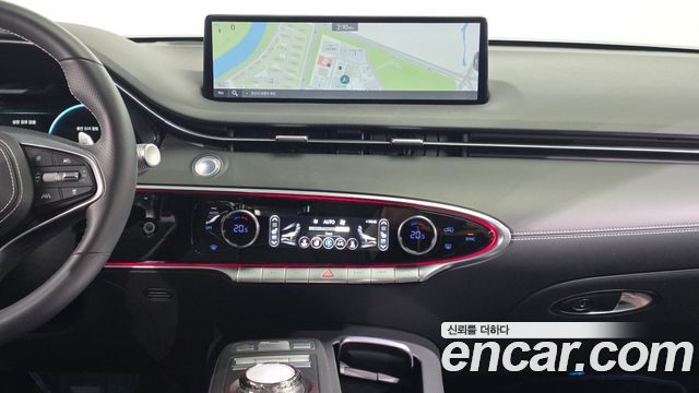 Genesis Electrified (GV70) e-AWD 2022 — фото 13
