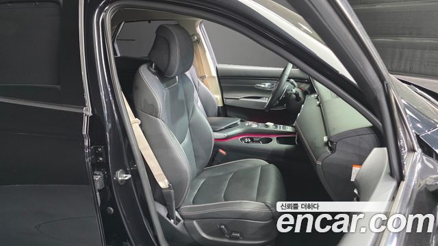 Genesis Electrified (GV70) e-AWD 2022 — фото 11
