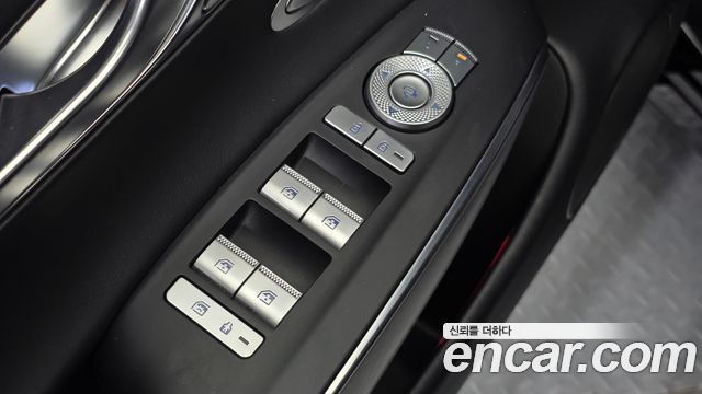 Genesis Electrified (GV70) e-AWD 2022 — фото 14