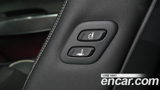 Genesis Electrified (GV70) e-AWD 2022 — фото 33