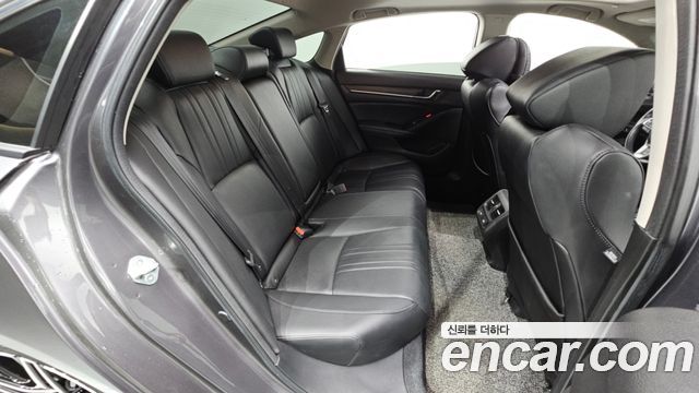 Honda Accord (X) 2.0 Hybrid Touring 2021 — фото 11