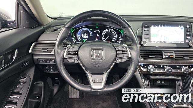 Honda Accord (X) 2.0 Hybrid Touring 2021 — фото 13