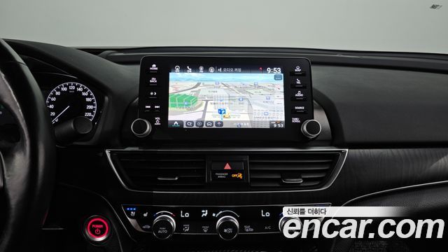 Honda Accord (X) 2.0 Hybrid Touring 2021 — фото 14