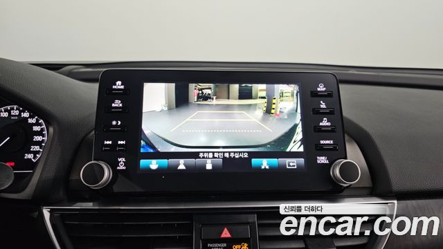 Honda Accord (X) 2.0 Hybrid Touring 2021 — фото 15