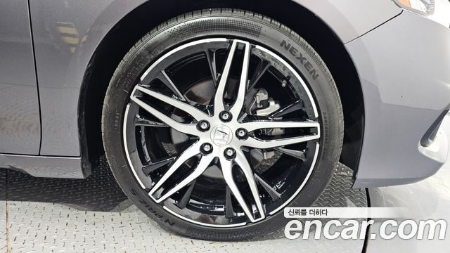 Honda Accord (X) 2.0 Hybrid Touring 2021 — фото 21