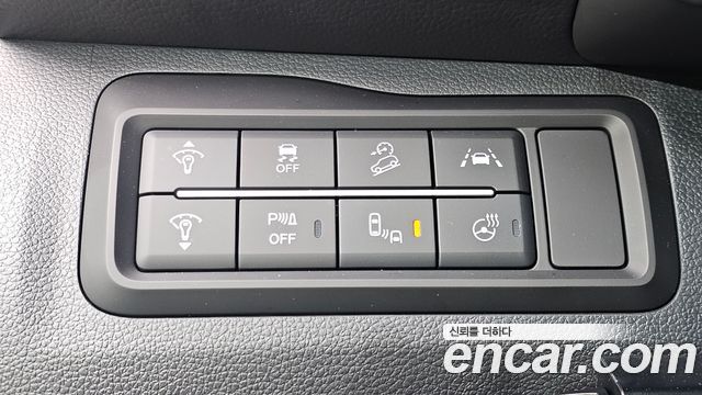 KG Mobility (SsangYong) Tivoli 1.5 2WD V7 2024 — фото 18