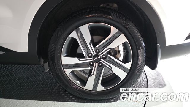 Kia Sorento (IV) HEV 1.6 4WD Signature 2023 — фото 21