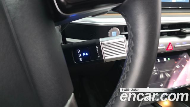 Hyundai Grandeur (GN7) 2,5 Gasoline 2WD Premium 2023 — фото 9