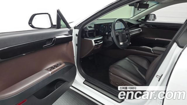 Hyundai Grandeur (GN7) 2,5 Gasoline 2WD Premium 2023 — фото 10