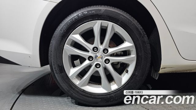 Chevrolet Malibu 1.5 Turbo LT Deluxe 2017 — фото 5