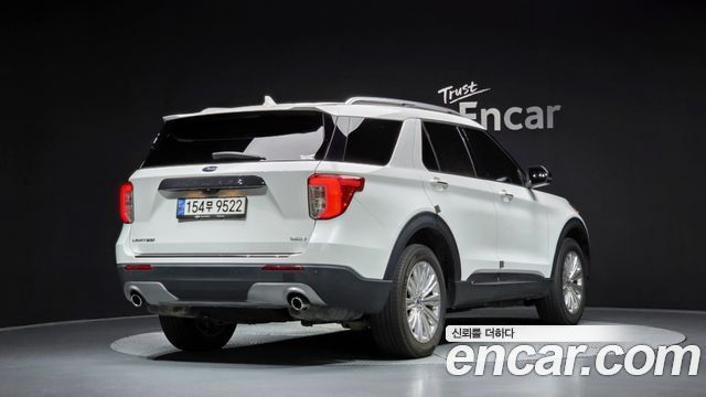 Ford Explorer (VI) 3.3 Hybrid 2022 — фото 2