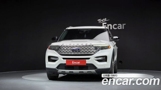 Ford Explorer (VI) 3.3 Hybrid 2022 — фото 3