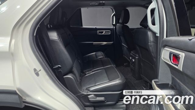 Ford Explorer (VI) 3.3 Hybrid 2022 — фото 16