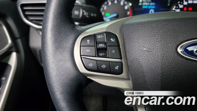 Ford Explorer (VI) 3.3 Hybrid 2022 — фото 41