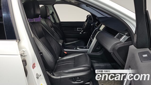 Land Rover Discovery Sport 2.0 TD4 SE (150PS) 2018 — фото 11